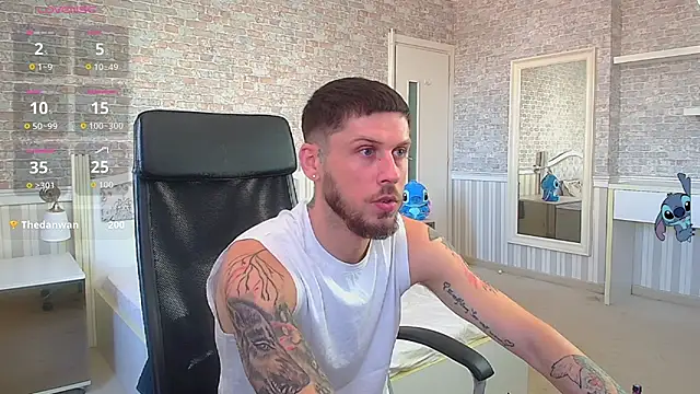 JonahShaw live XXX chat