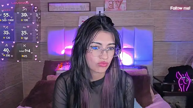 แชท XXX สดของ mia_devine_