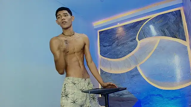 Živý XXX chat sex_boy33_