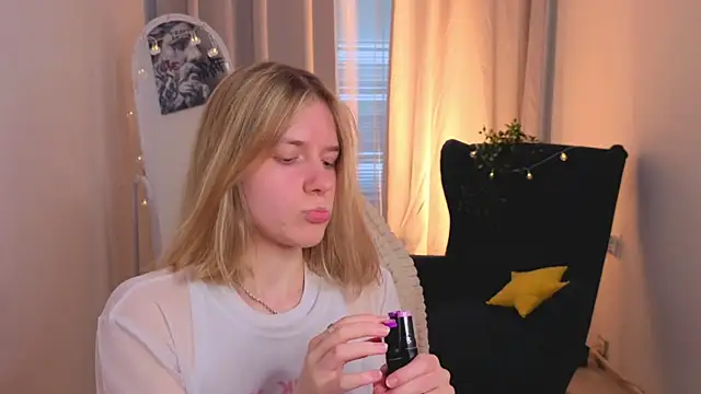 MilanaRayy live XXX chat