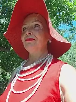 XXX chat uživo modela SandraCassandra