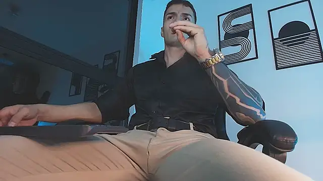 แชท XXX สดของ ALPHA_DOMINUS_