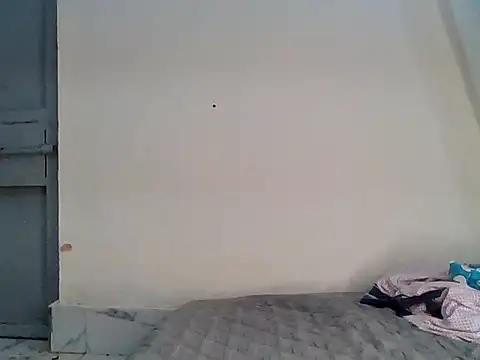 Hornysmoker20 Adlı Modelin Canlı XXX Sohbeti