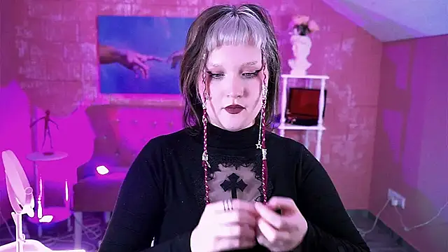 ViolettWoods' Live XXX Chat