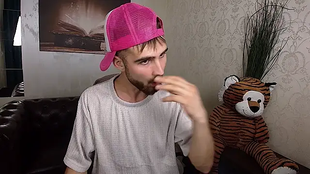 Chat XXX en directo de KyloEast