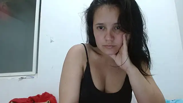 keyla_moon_ Adlı Modelin Canlı XXX Sohbeti