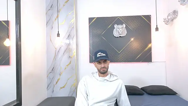 دردشة KingOfTemptation الجنسية المباشرة