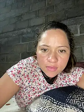 Chat +18 de Jannieth ao vivo