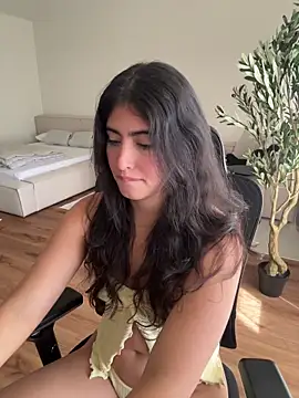 Chat +18 de Gaby_zahir_ ao vivo