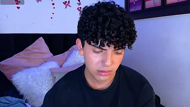 Kairoo_ Live XXX-chat