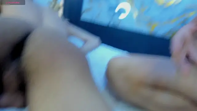 Estiv18_'s Live XXX Chat