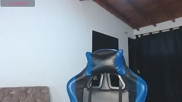 Drake_Nassir4 Chat XXX live
