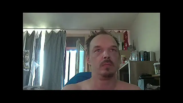 Jenner84 Live XXX-Chat