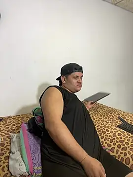 boy_jasson Adlı Modelin Canlı XXX Sohbeti
