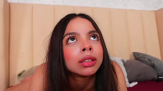 BambiRoses' Live XXX Chat