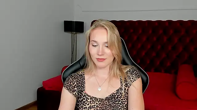 ElaraVoltage – Live XXX-chat