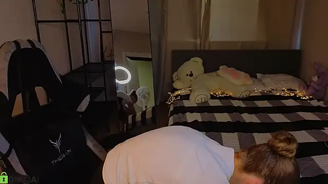 Cherryyy_Bliss: απευθείας συνομιλία ΧΧΧ
