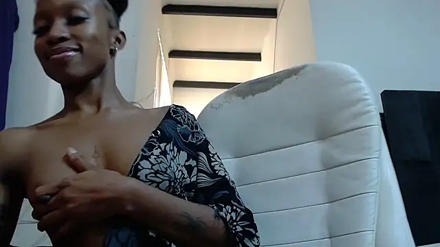 แชท XXX สดของ creamyslender23