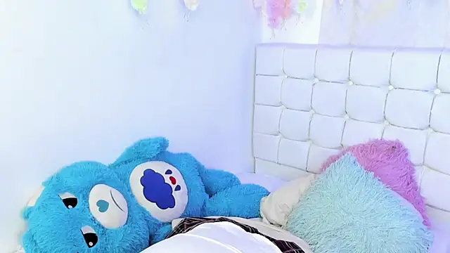 Angel_Belll's Live Chat Room