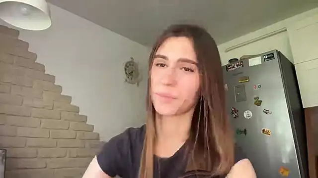 ZaraGuyette 라이브 XXX 채팅