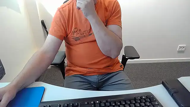Buggemann Chat XXX live