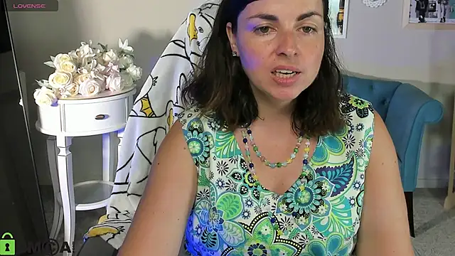 צ'אט XXX בשידור חי של MartaEdams