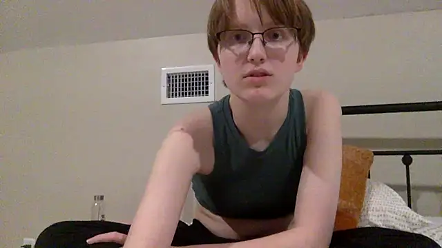 softie_callie Show in webcam