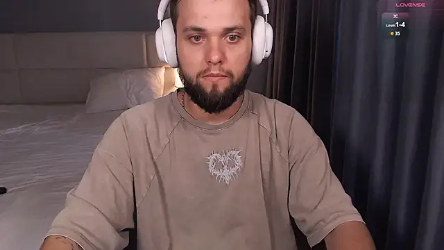 ChillyXO's Live XXX Chat