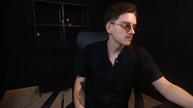 FelixStarkk Chat XXX live