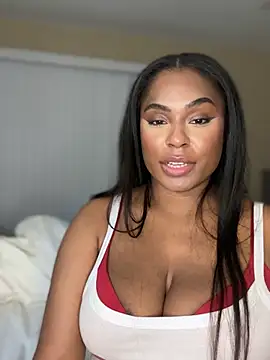 CandyLuxxxxのライブXXXチャット