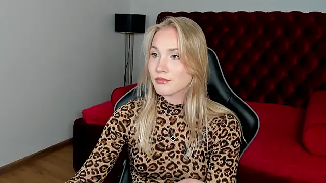 ElaraVoltage Live XXX-Chat