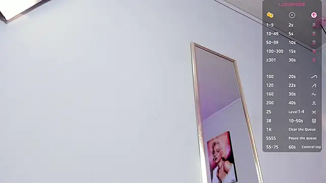 ScarletGV live XXX chat
