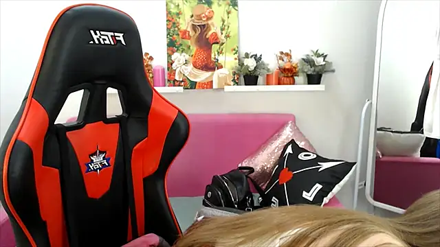 Lucky_Lana Adlı Modelin Canlı XXX Sohbeti
