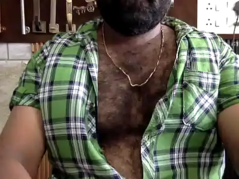 naughtydaddyy Live XXX Chat