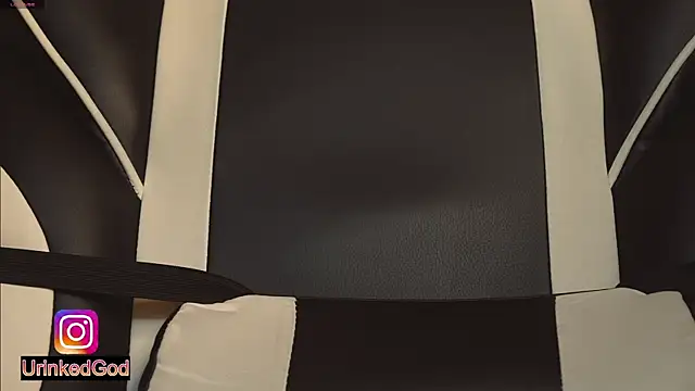 XXX chat uživo modela urinkedgod