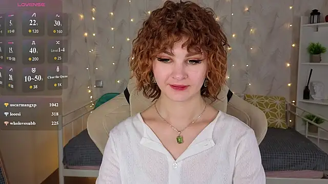 Chat XXX en directo de Kira__Fluffy