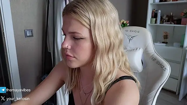 Živý XXX chat Maya_Rave