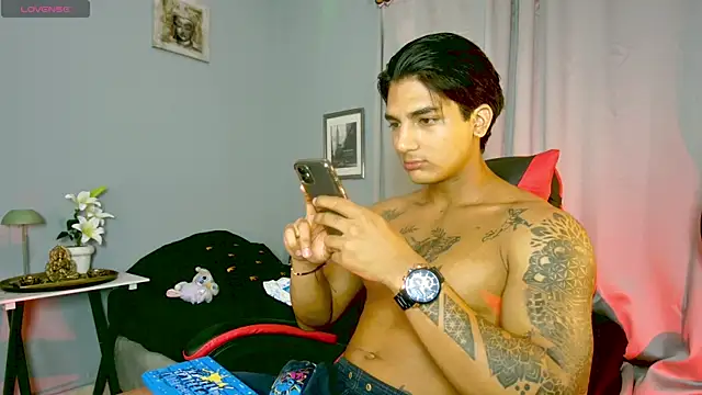 Rebor_phoenix1 Live XXX-chat