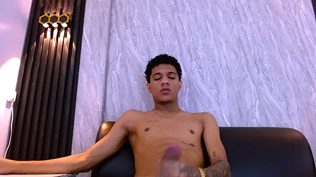 _Thiago12 Live XXX Chat