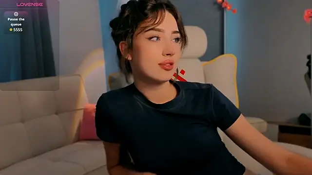 noonespyed élő XXX-chatje