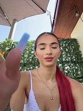 XXX chat uživo modela VixenRosse