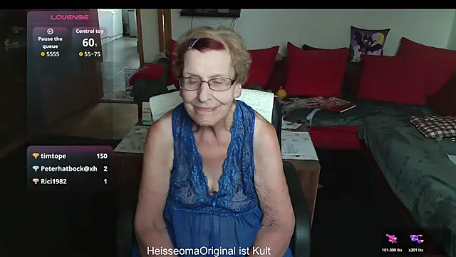 HeisseomaOriginal Chat XXX in diretta