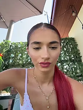 Chat +18 de VixenRosse ao vivo