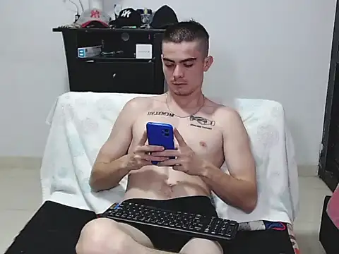 Chat XXX en directo de Zac_Efront