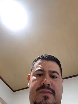 Xacuh Webcam show