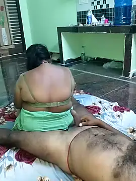 Hotviyaja-sexy 网络视讯表演
