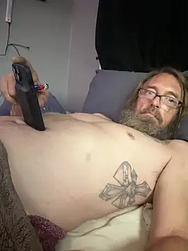 THE-CHAMPLOVENIPPLES73's Live XXX Chat