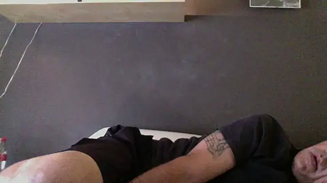 s_urprise Chat XXX live
