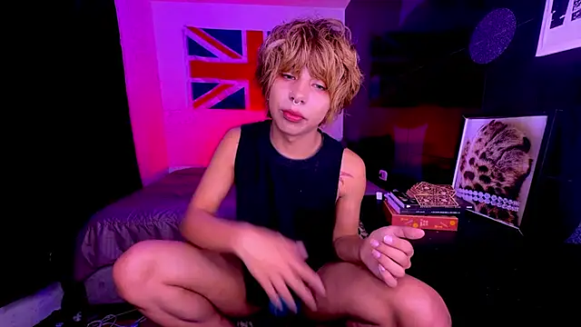Aronn_44 Live XXX-Chat