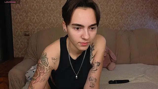 Lilihere_ Chat XXX in diretta
